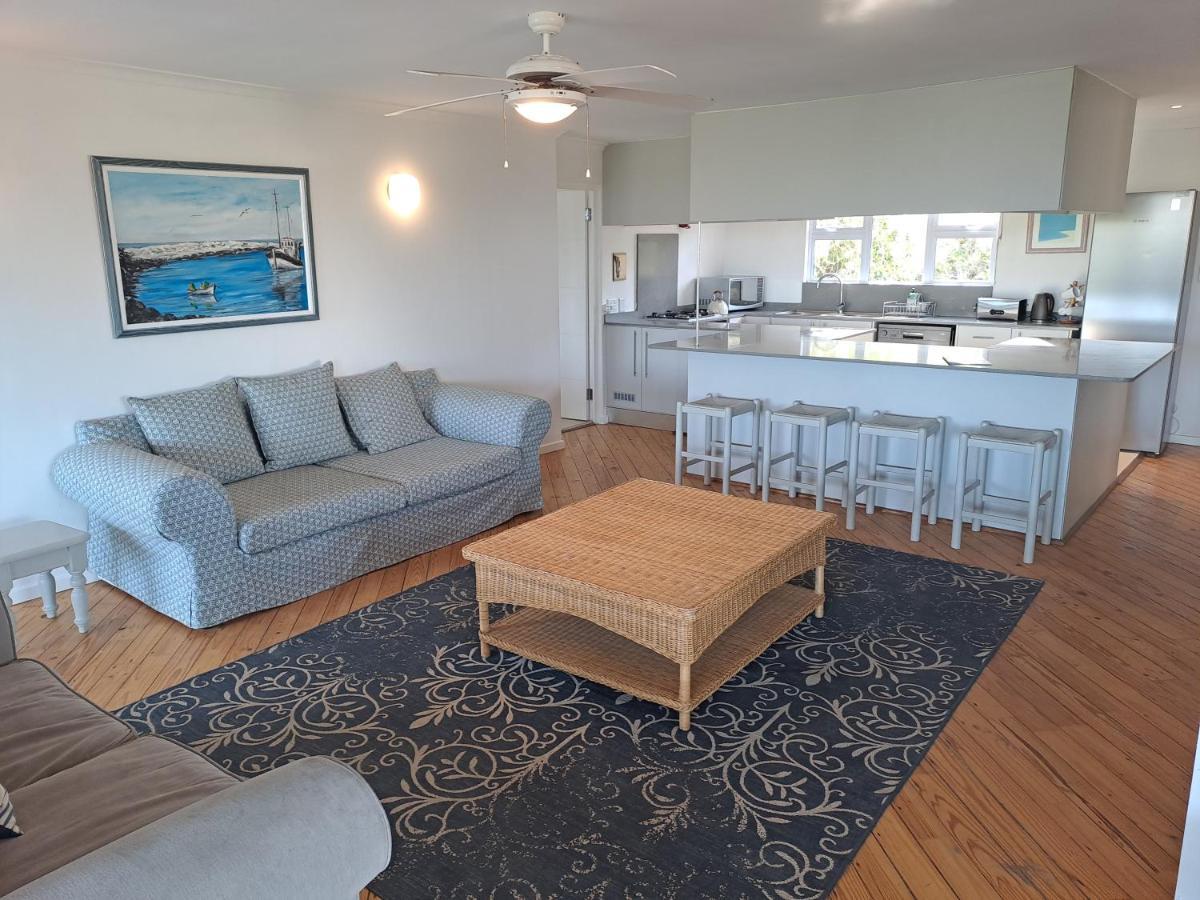 Atlantic Dream Beachfront Villa สคาร์โบโร ภายนอก รูปภาพ