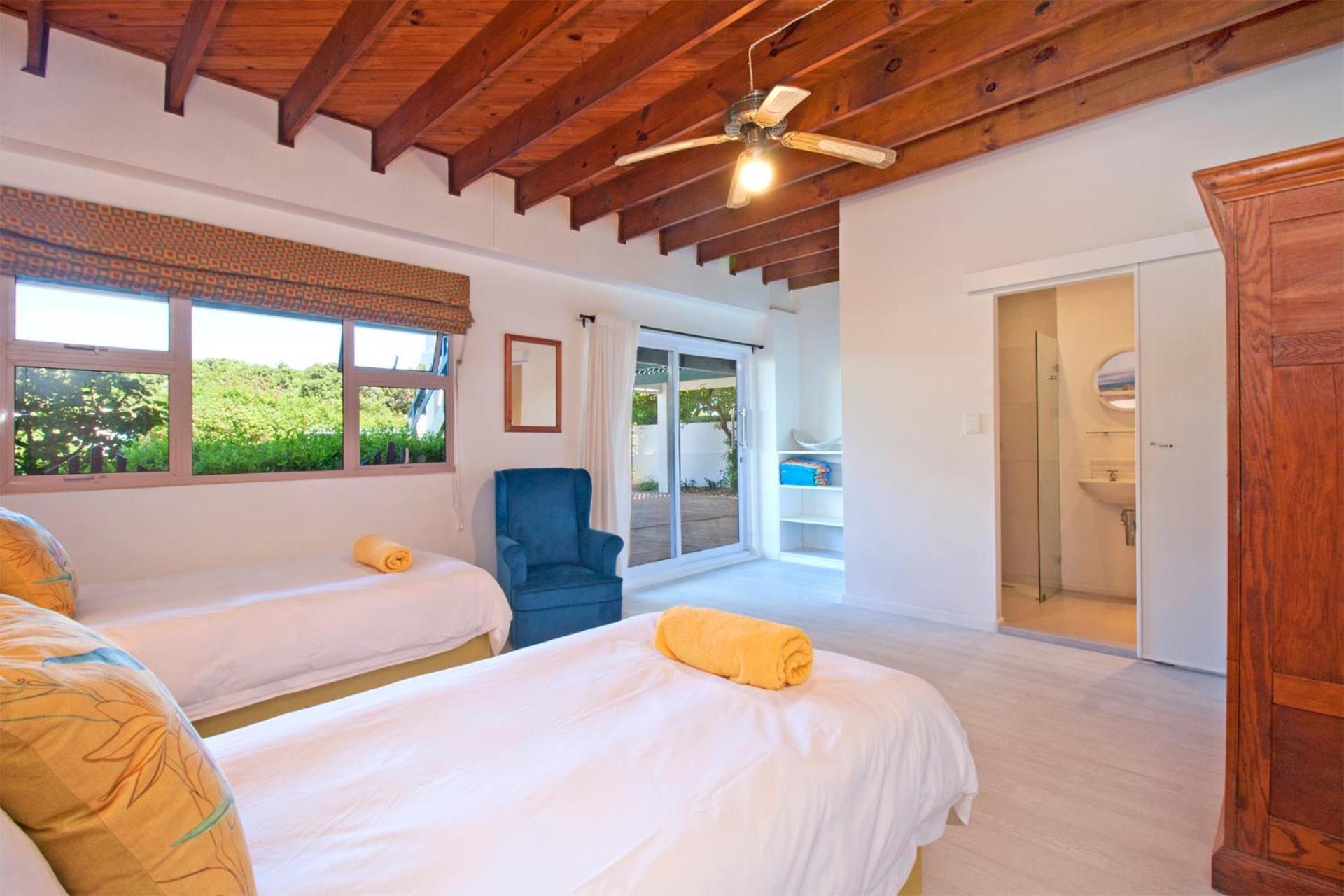 Atlantic Dream Beachfront Villa สคาร์โบโร ภายนอก รูปภาพ